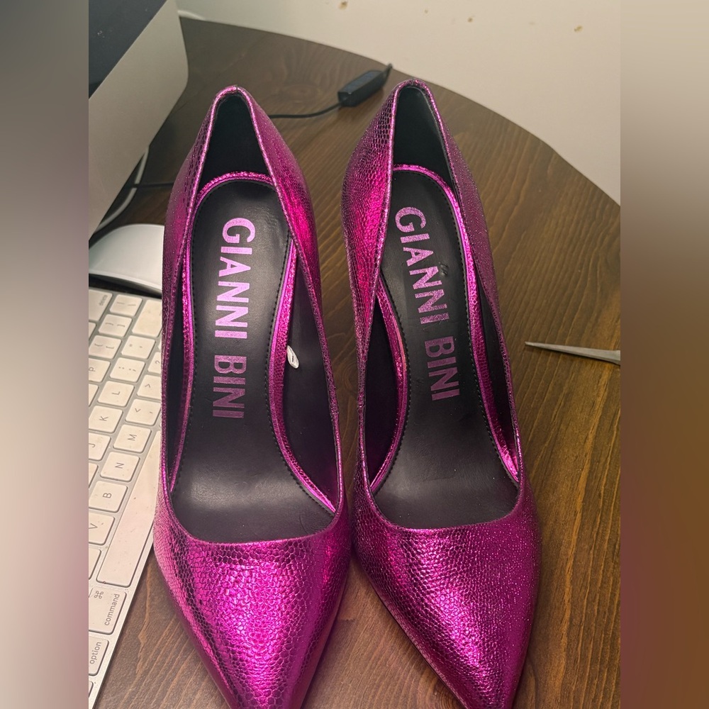 Gianni Bini Shimmering Fuchsia Heels